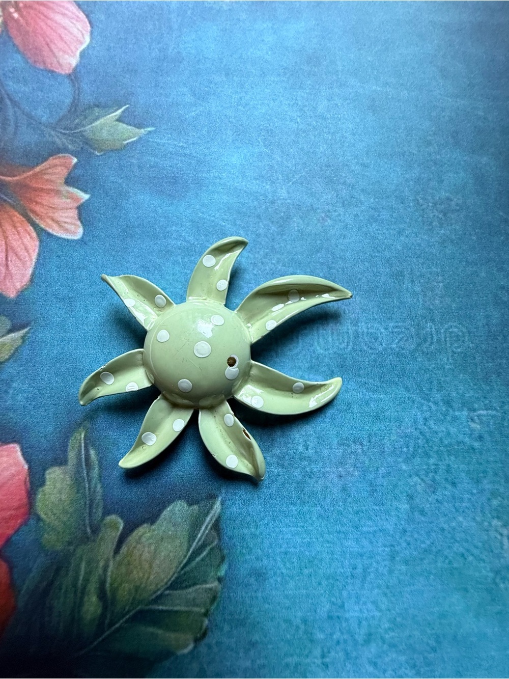 Polka Dot Green Sunburst Enamel Brooch.